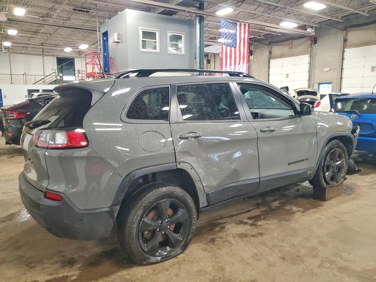 2023 Jeep Cherokee Altitude Lux - Фото 3