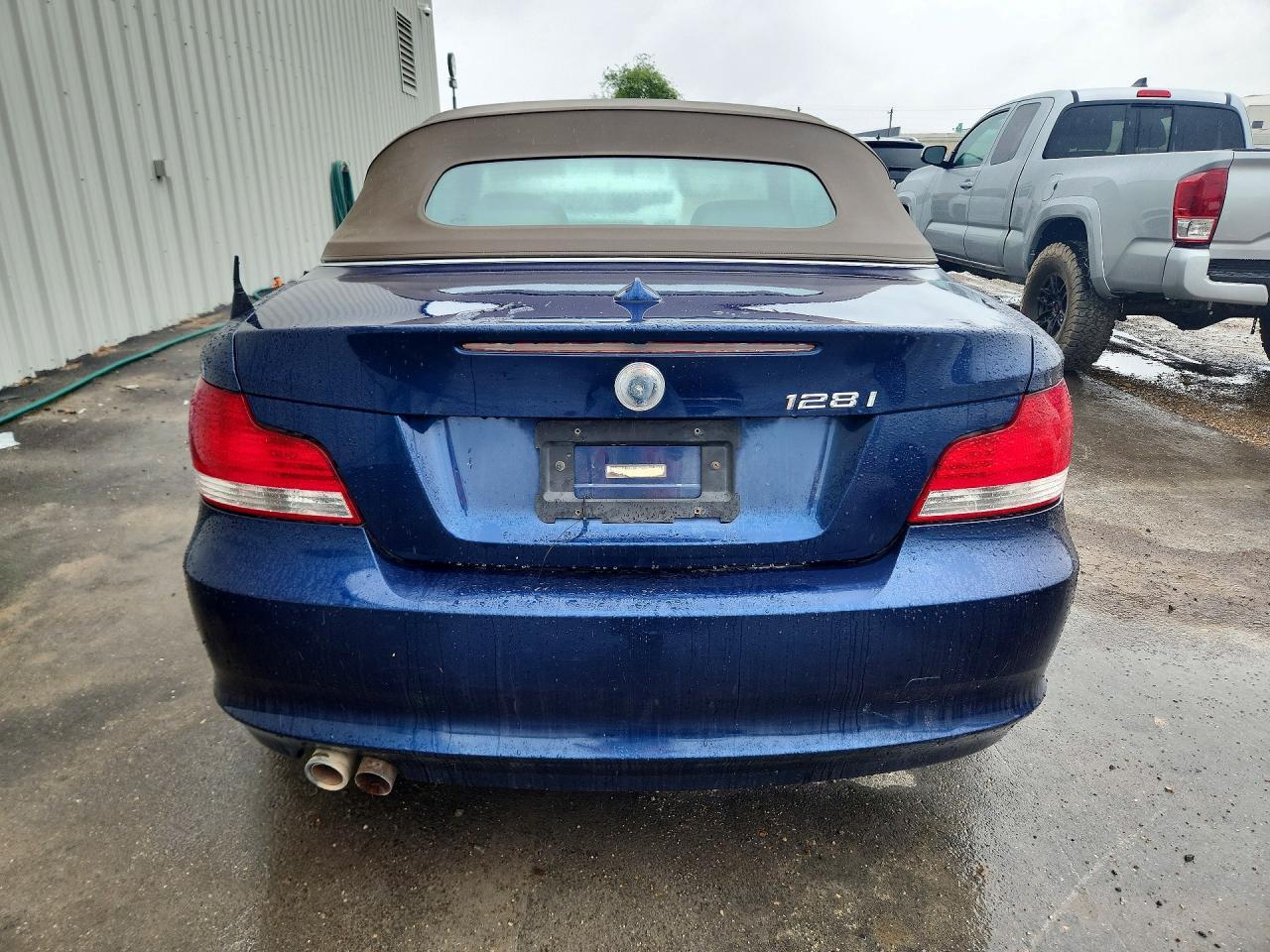 2011 BMW 128 I - Image 6