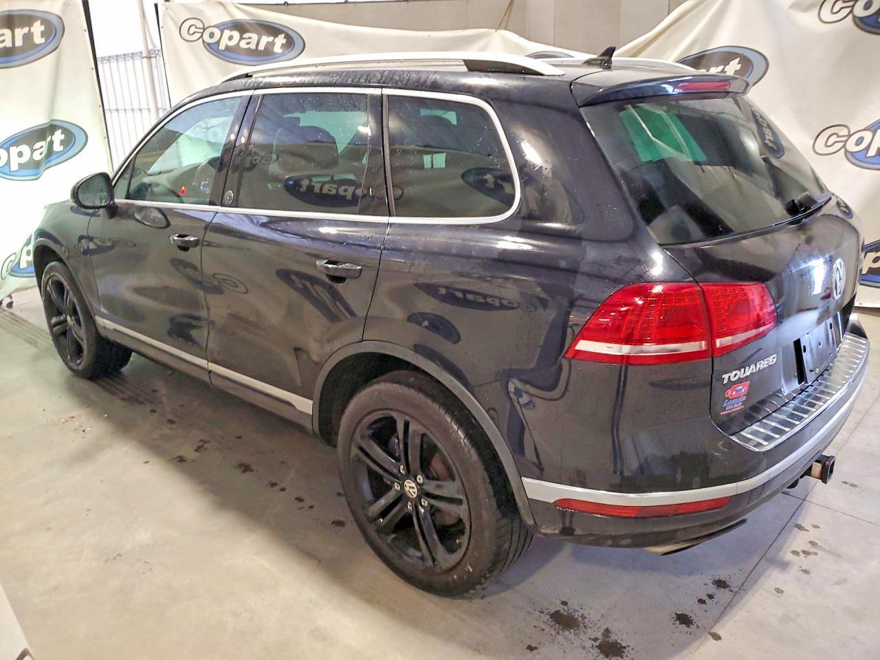 2017 Volkswagen Touareg Wolfsburg - Image 2