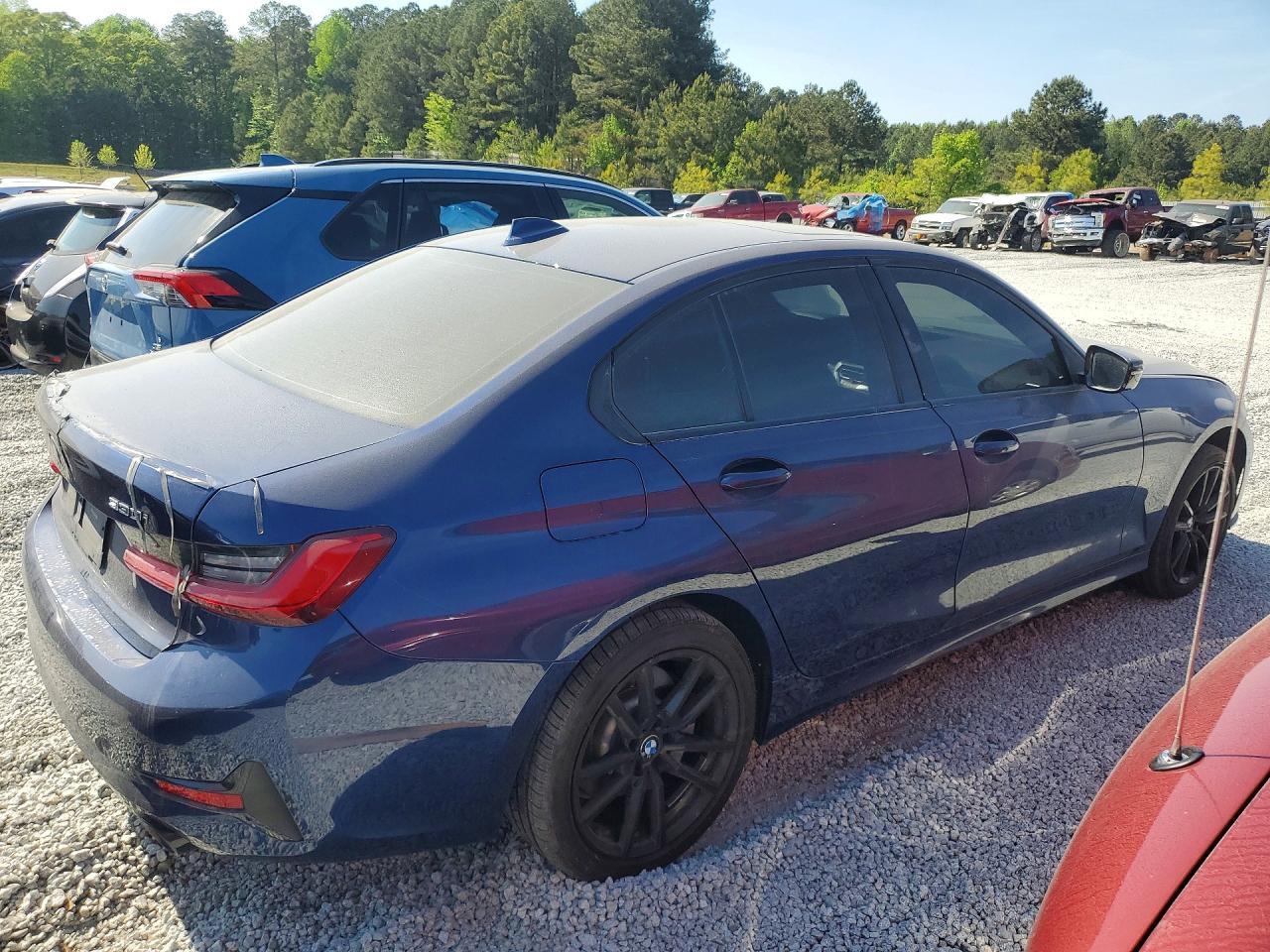 2019 BMW 330Xi - Image 3