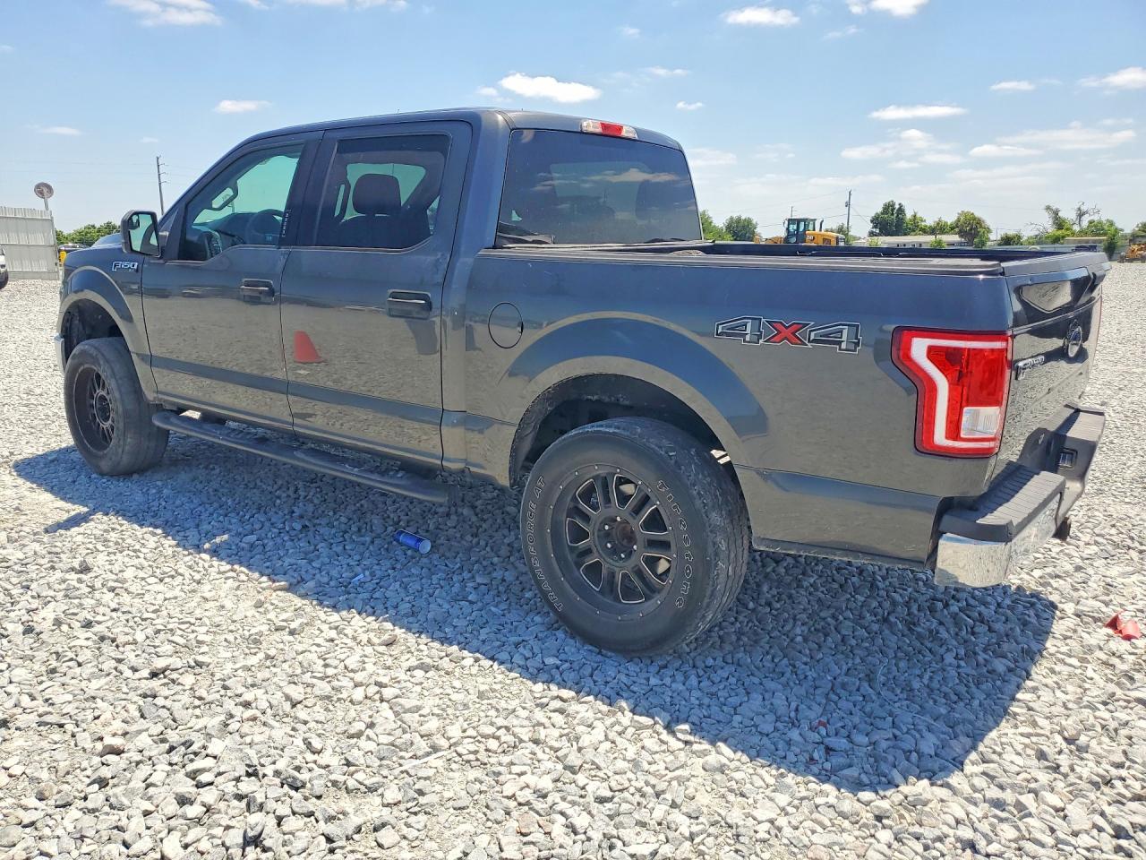 2016 Ford F150 Supercrew - Фото 2
