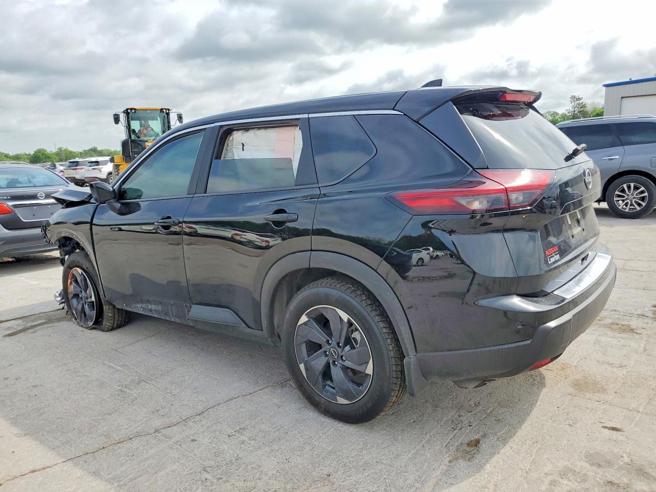 2025 Nissan Rogue Sv - Image 2