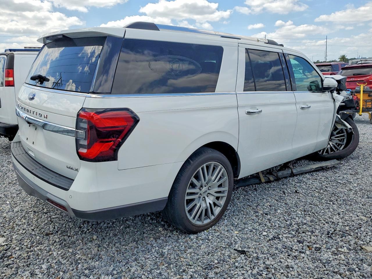 2023 Ford Expedition Max Limited - Фото 3