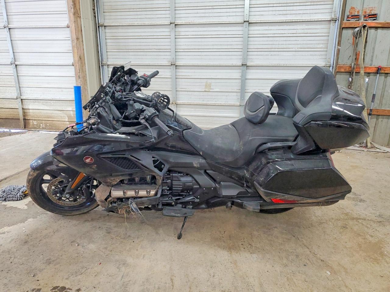 2023 Honda Gl1800 - Image 3