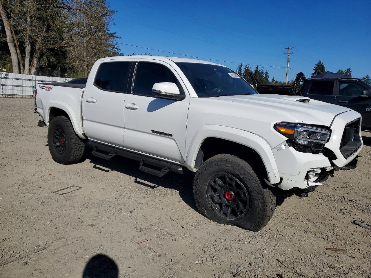 2022 Toyota Tacoma Trd Sport - Image 4