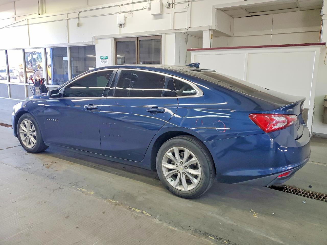 2020 Chevrolet Malibu Lt - Фото 2
