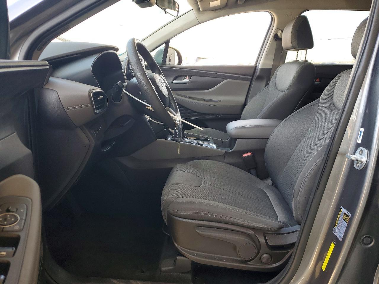 2019 Hyundai Santa Fe - Image 7