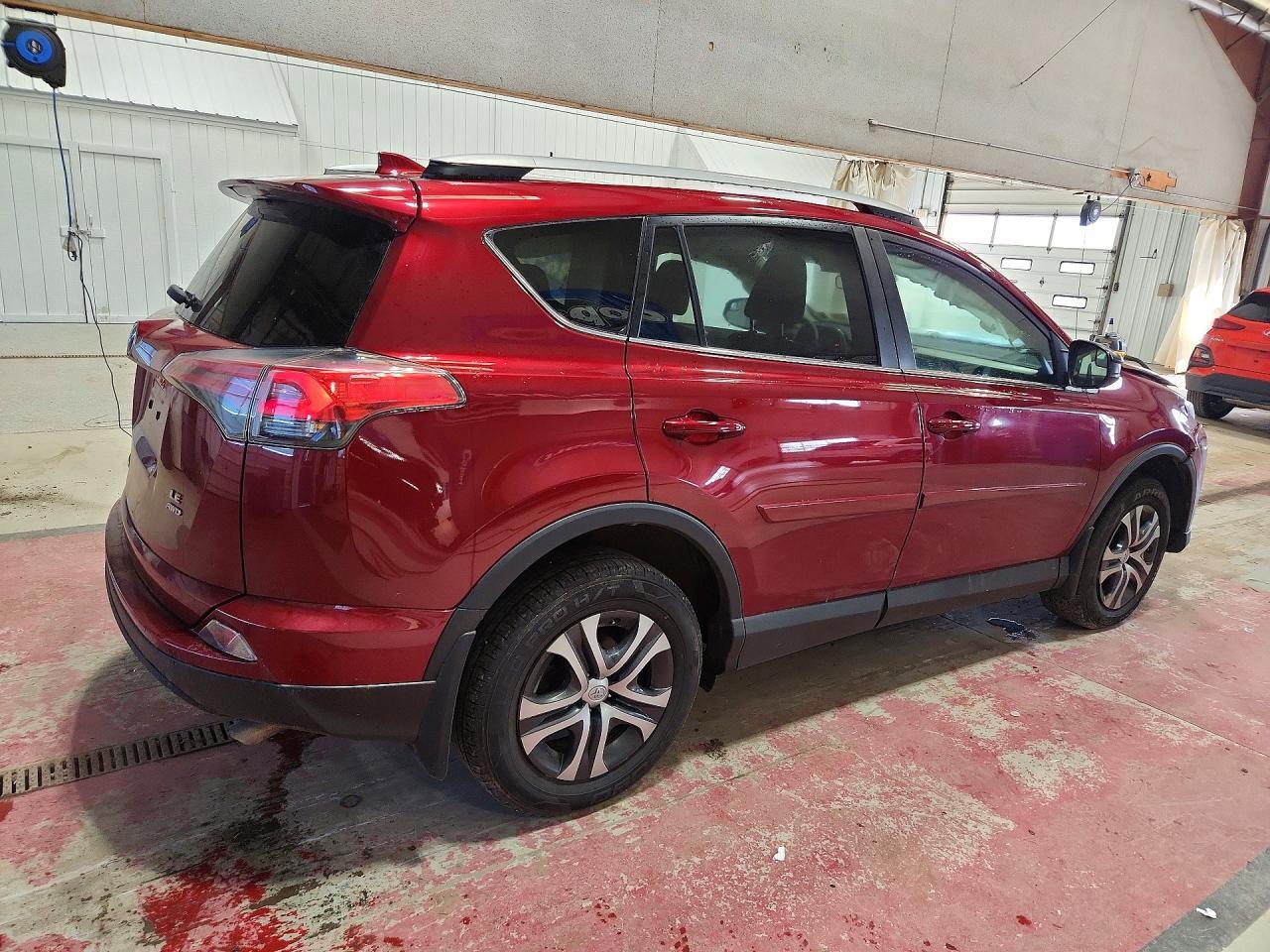 2018 Toyota Rav4 Le - Фото 3