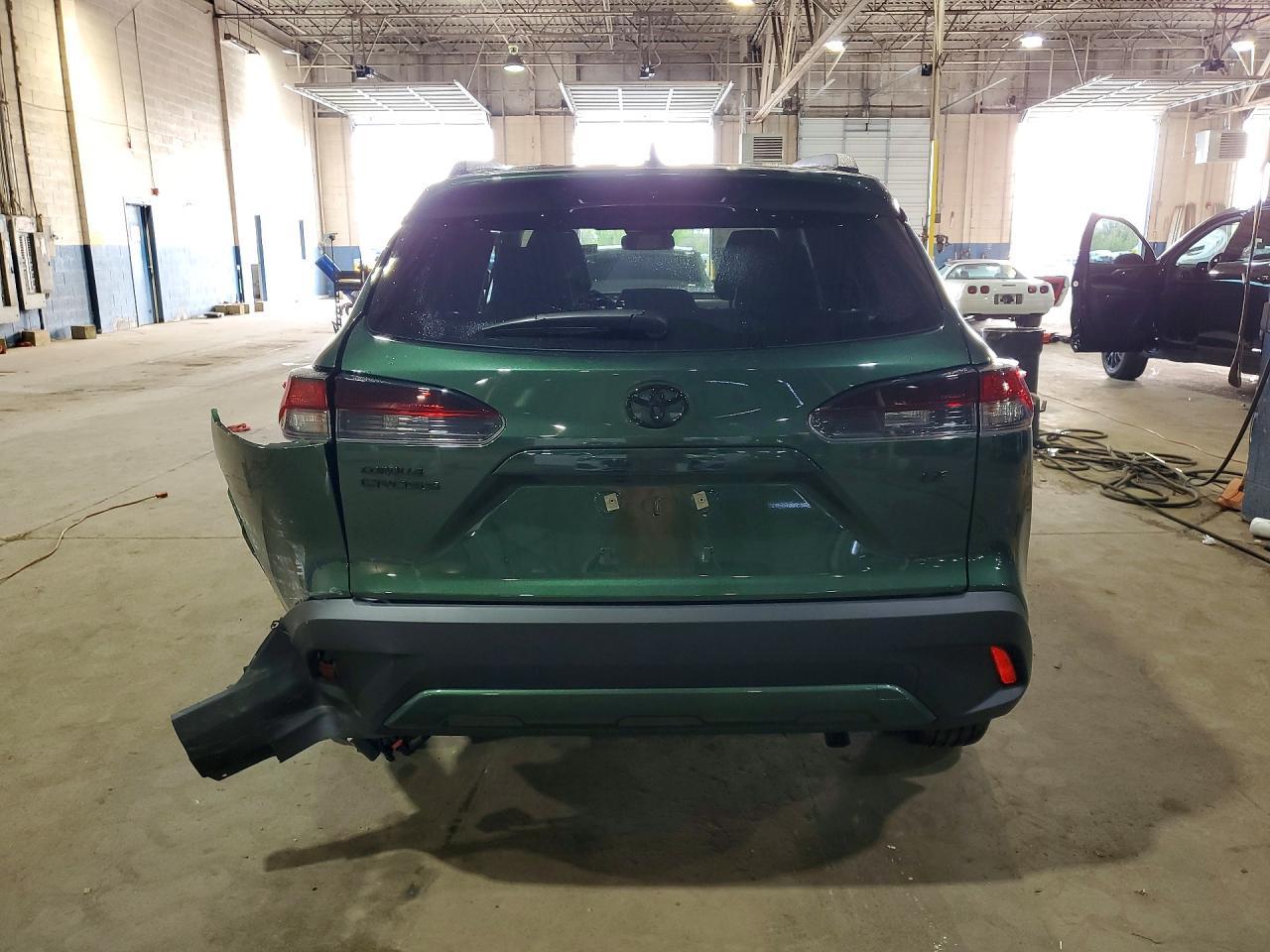 2026 Toyota Corolla Cross Le - Фото 6