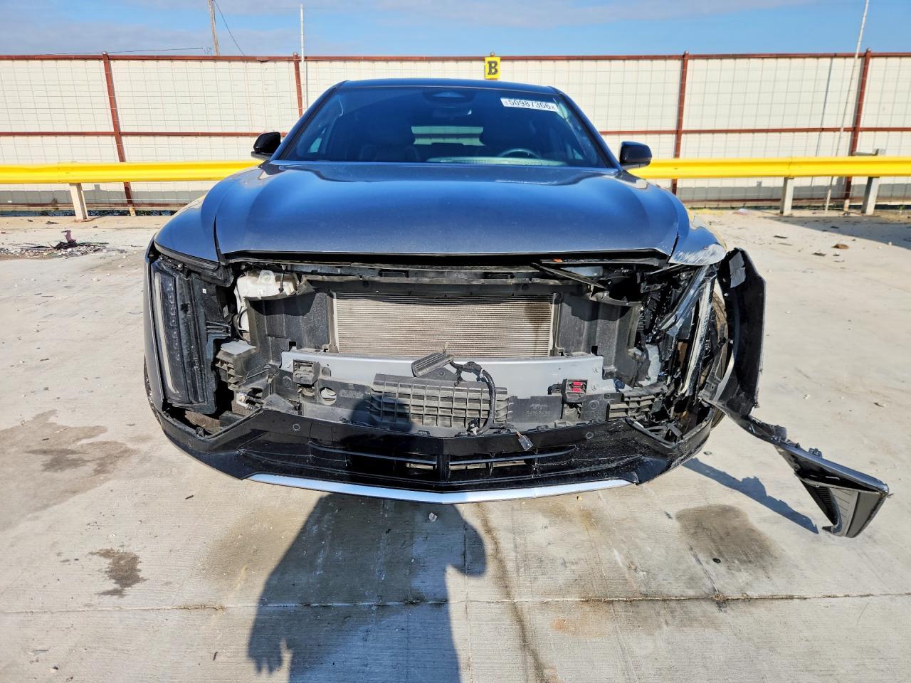2024 Cadillac Lyriq Tech - Image 5