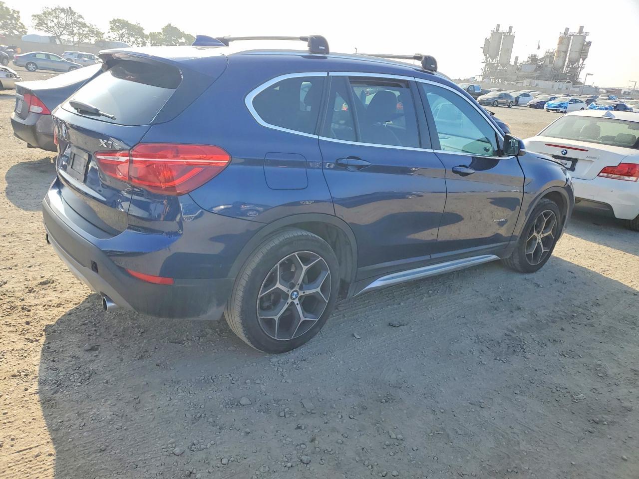 2018 BMW X1 - Фото 3