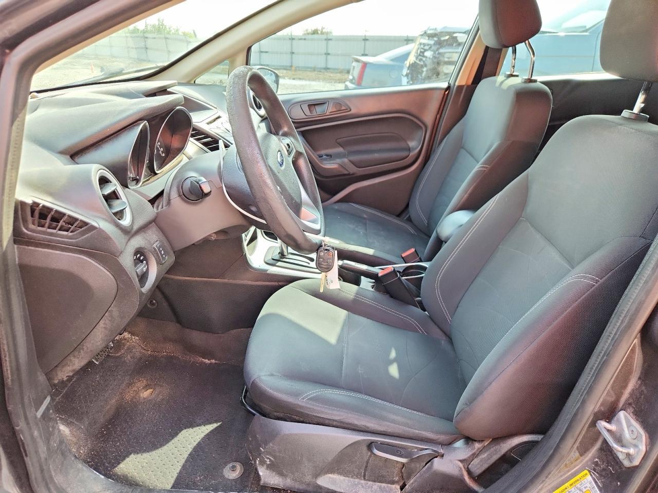 2017 Ford Fiesta Se - Фото 7
