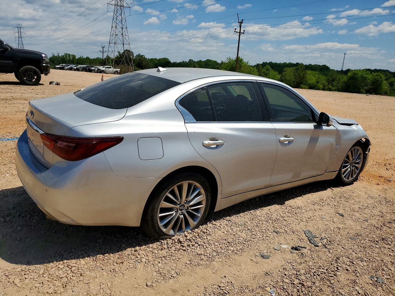 2018 Infiniti Q50 3.0T Luxe - Image 3