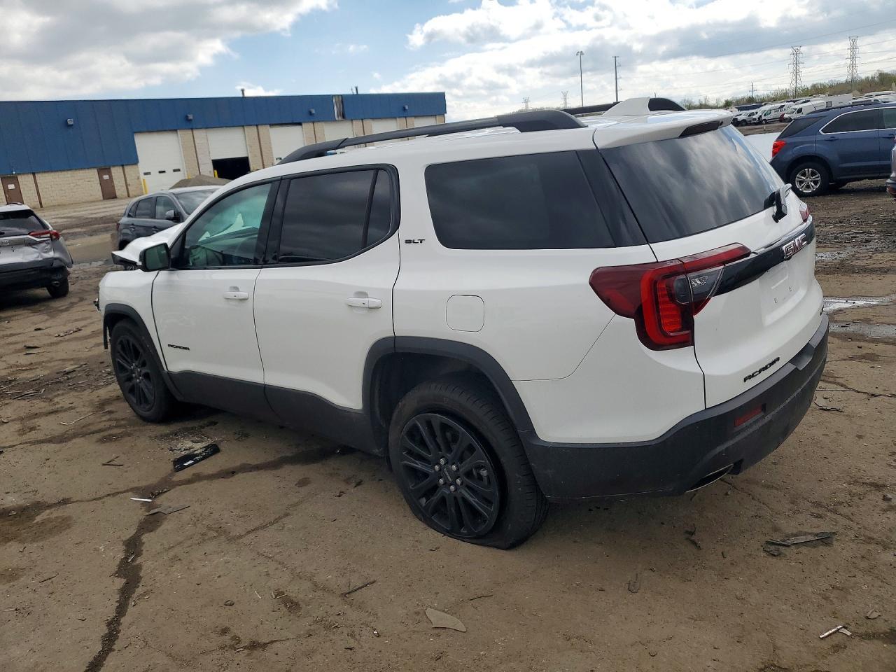 2023 GMC Acadia Slt - Фото 2