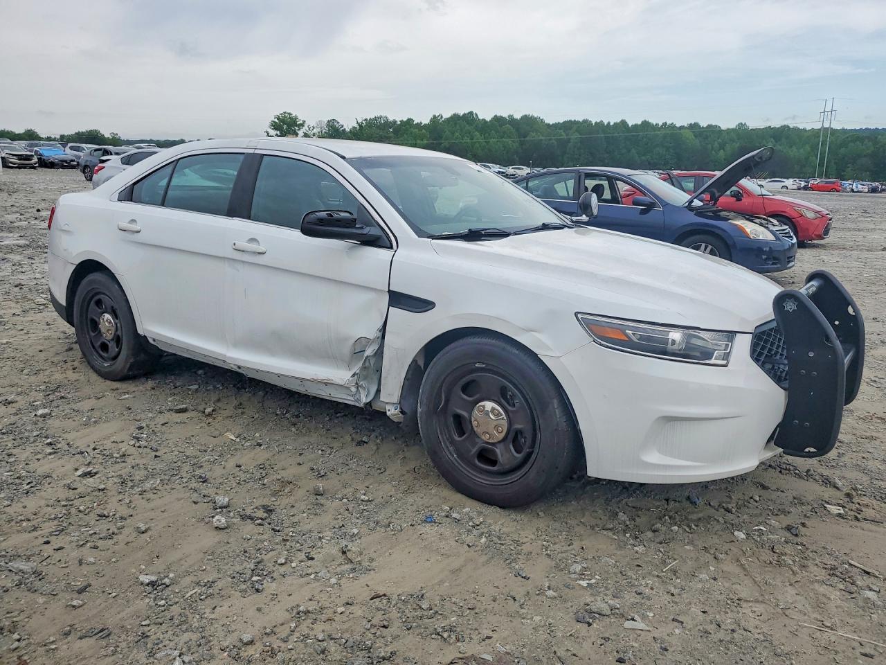 2019 Ford Taurus Police Interceptor - Image 4