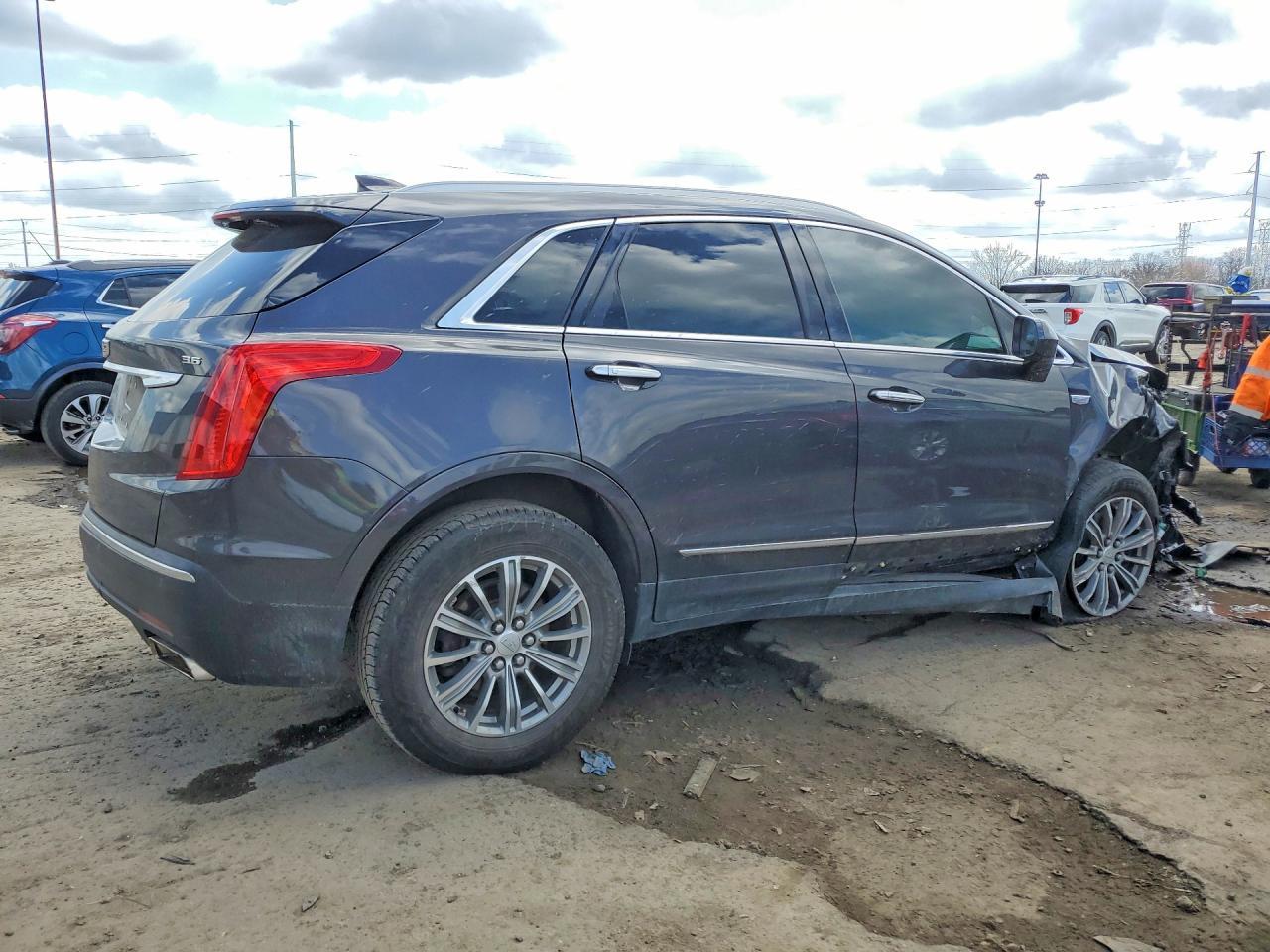 2017 Cadillac Xt5 Luxury - Фото 3