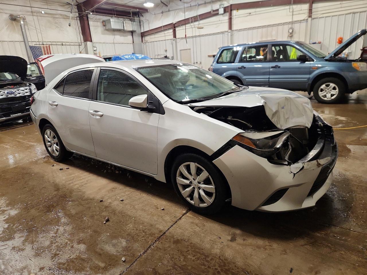 2014 Toyota Corolla Le - Фото 4