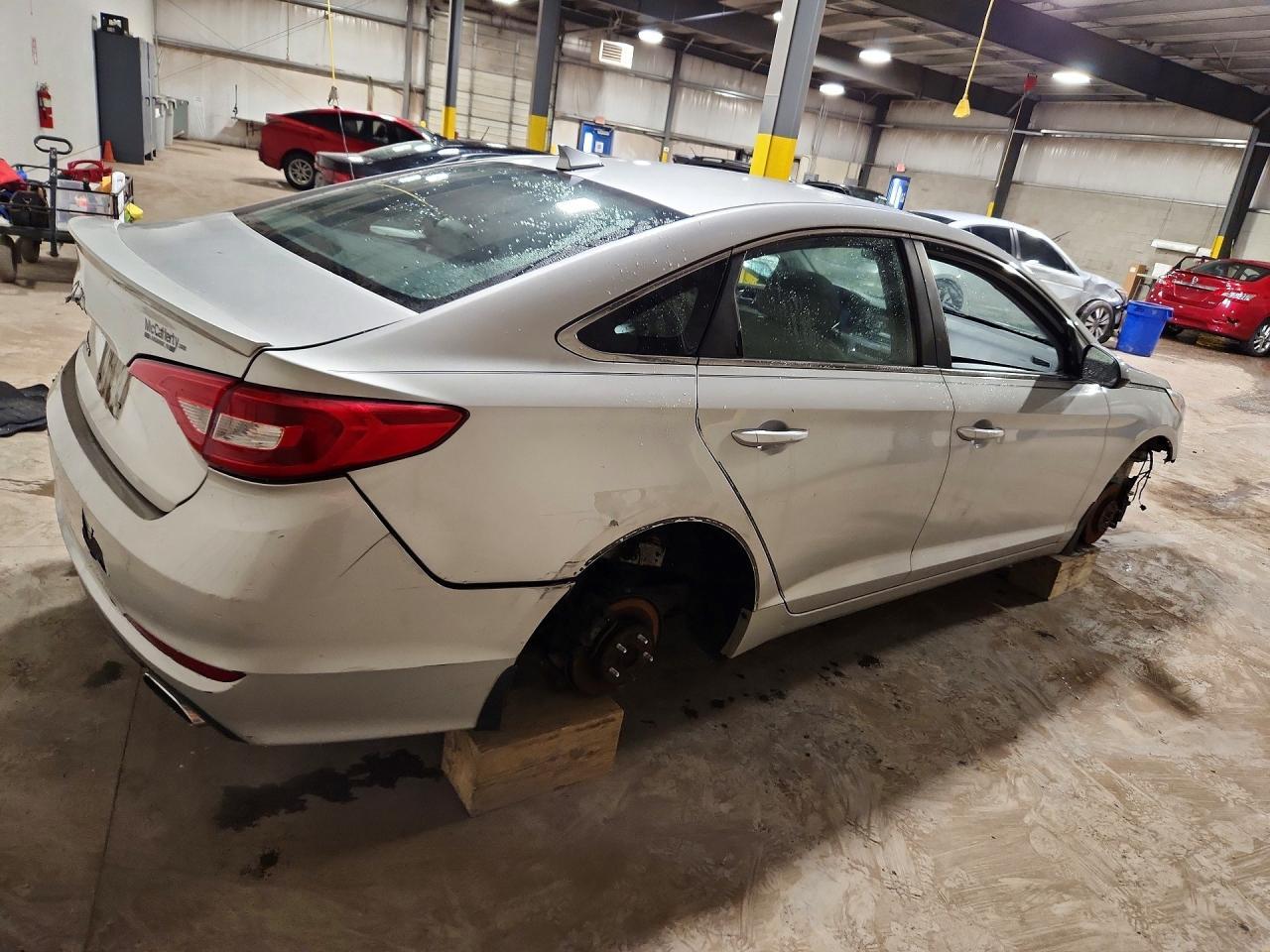 2015 Hyundai Sonata Se - Image 3
