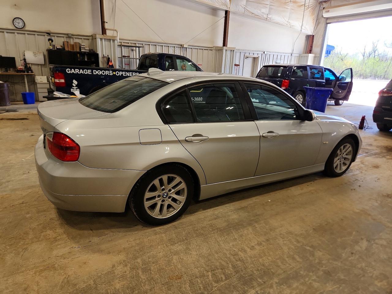 2007 BMW 328 I - Image 3