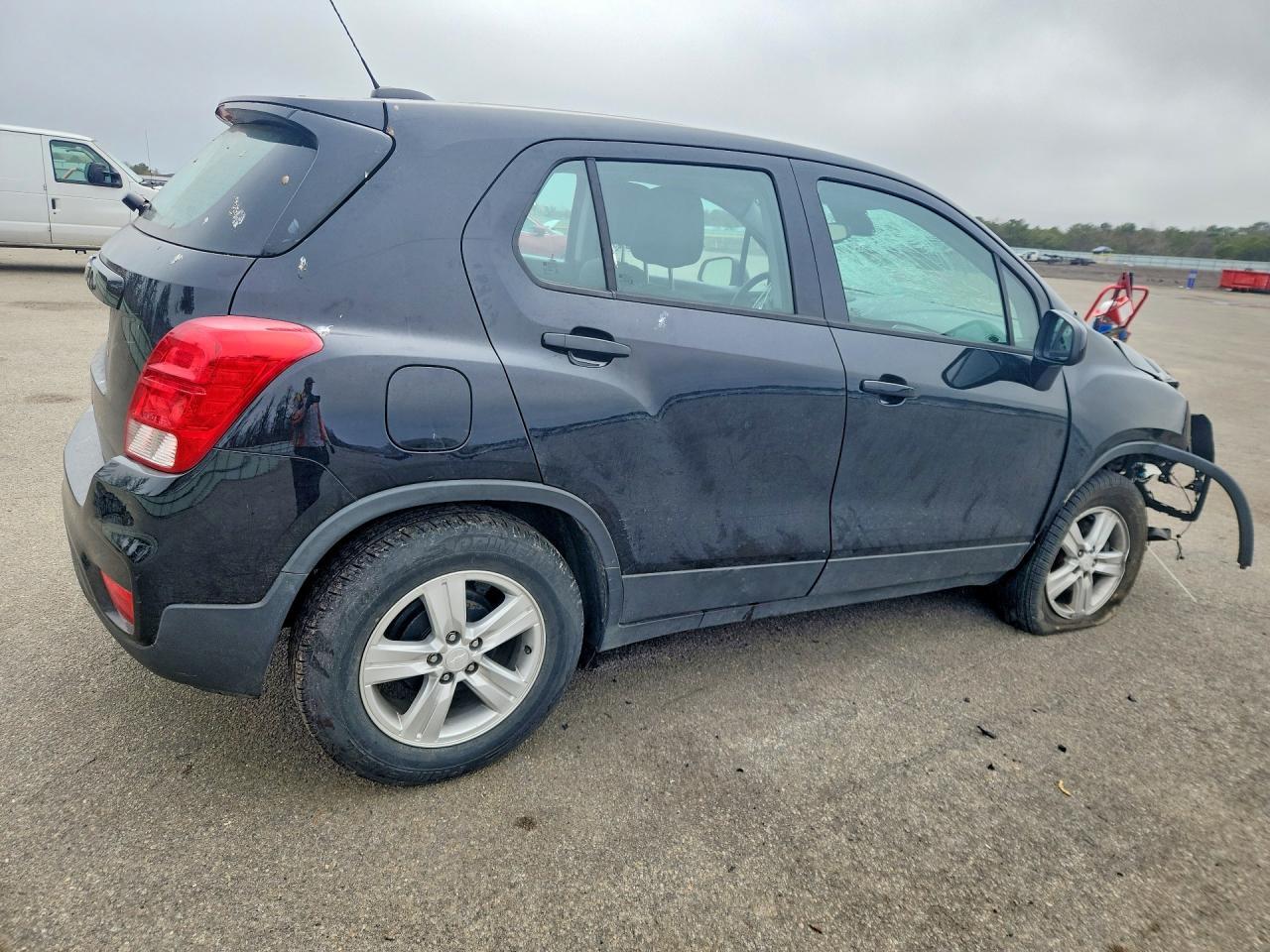 2019 Chevrolet Trax Ls - Фото 3