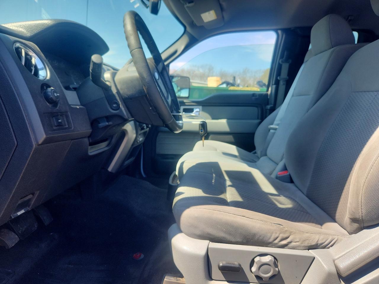 2011 Ford F150 Super Cab - Image 7