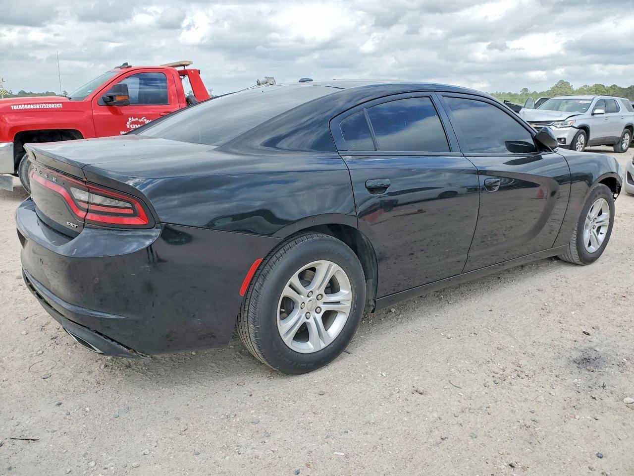 2018 Dodge Charger Sxt - Image 3