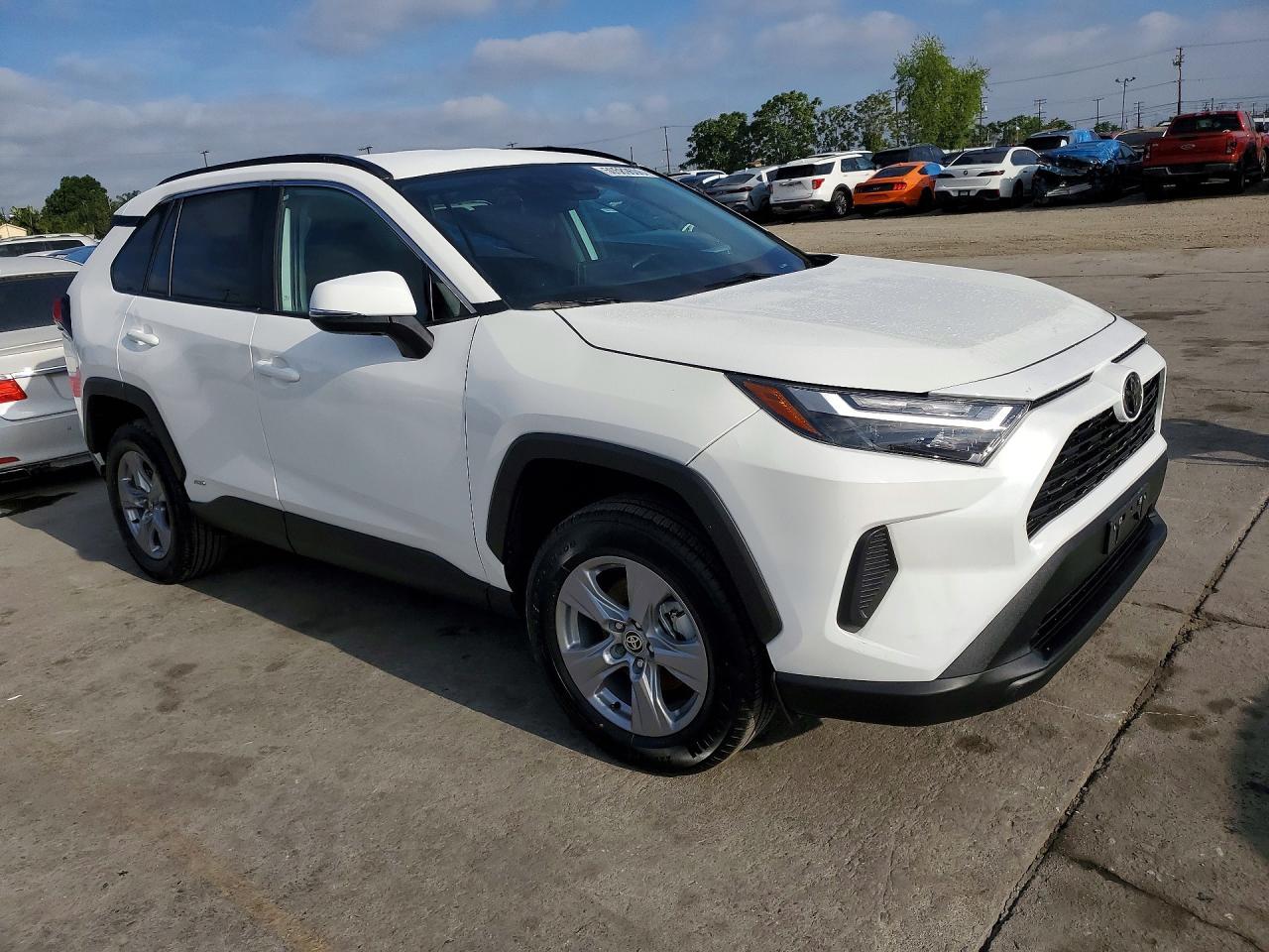 2025 Toyota Rav4 Hybrid Le - Фото 4