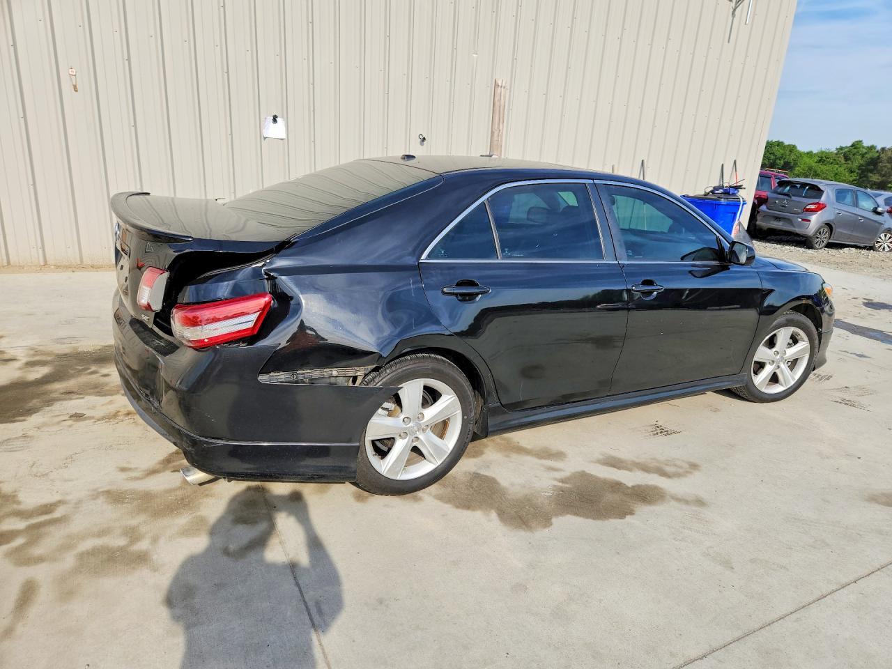 2011 Toyota Camry Se - Фото 3