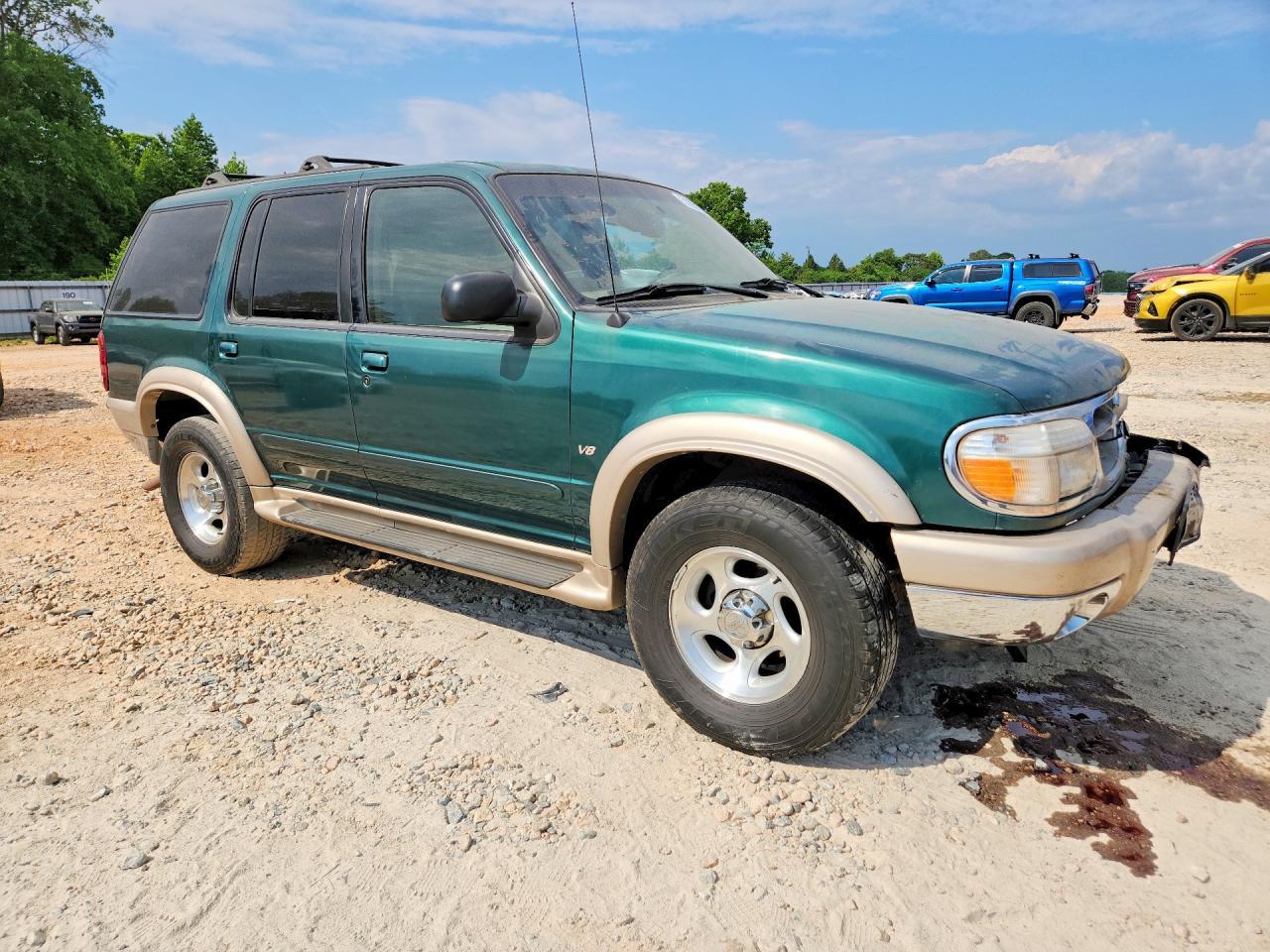 2001 Ford Explorer Eddie Bauer - Фото 4