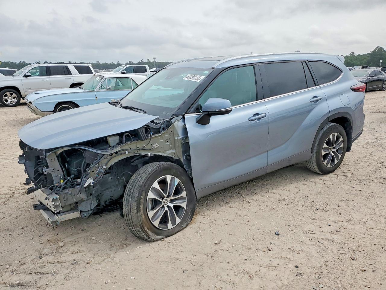 2024 Toyota Highlander Xle