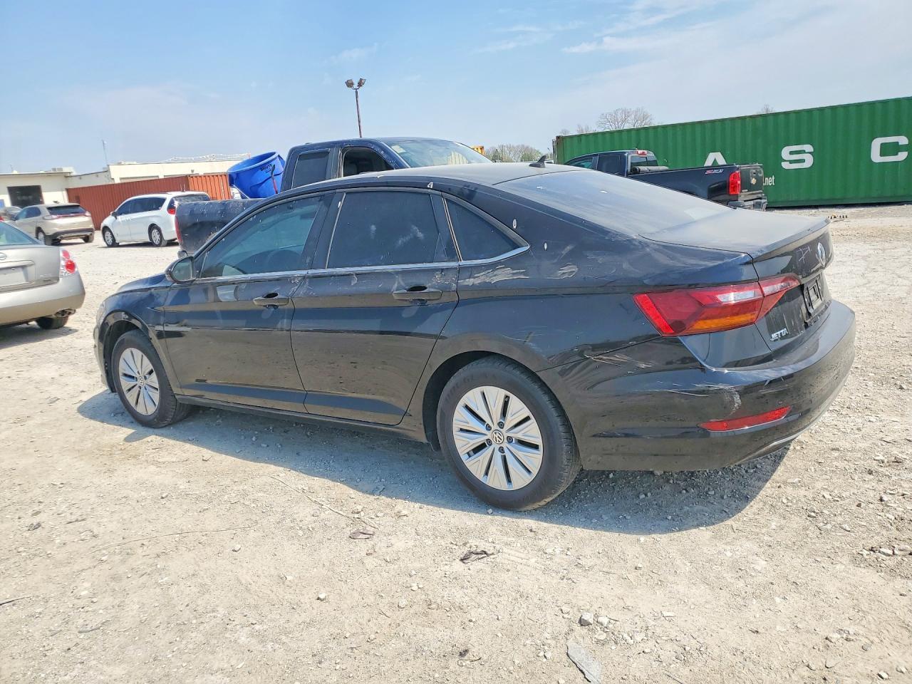 2019 Volkswagen Jetta S - Фото 2