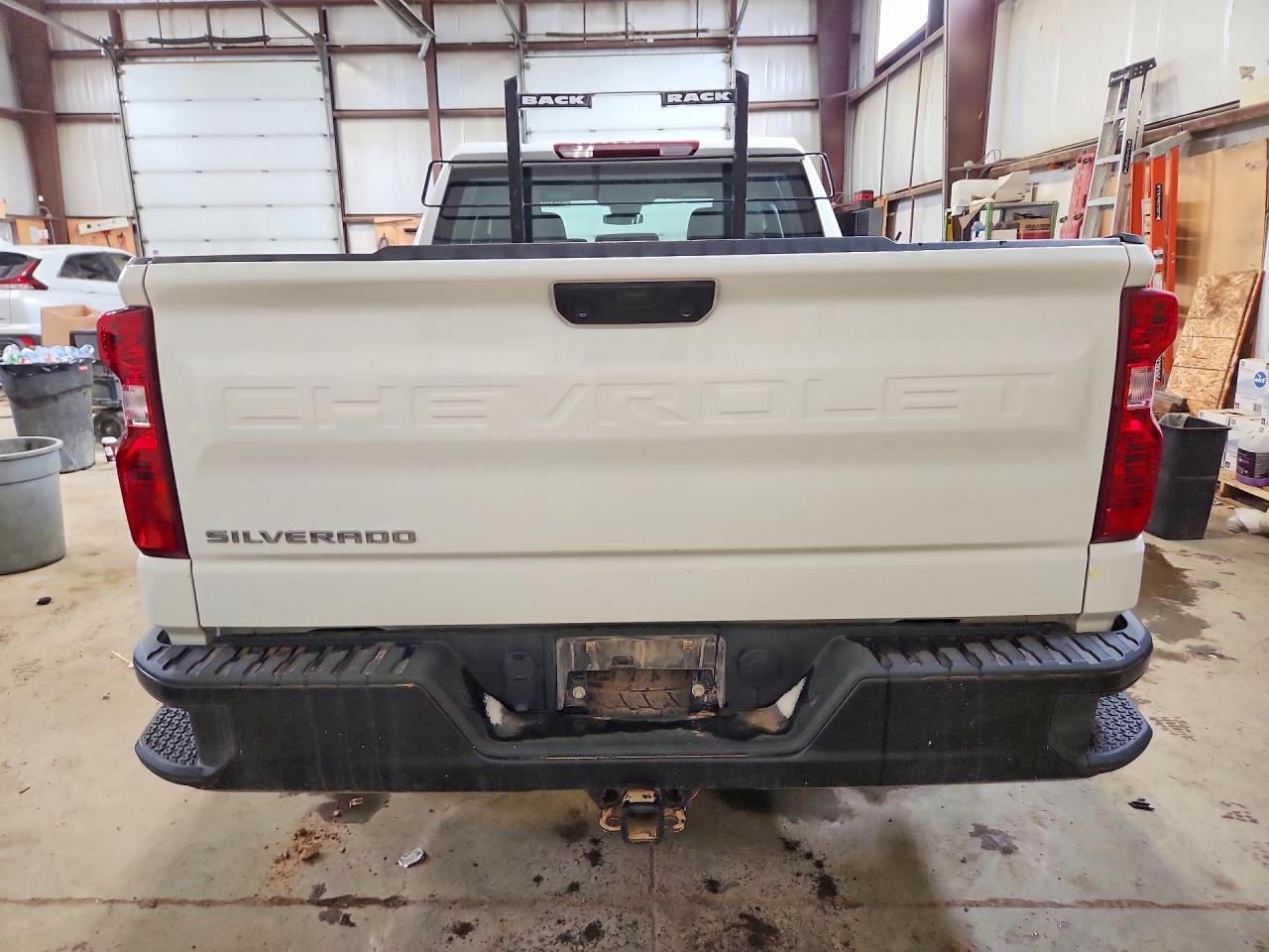 2022 Chevrolet Silverado K1500 - Фото 6