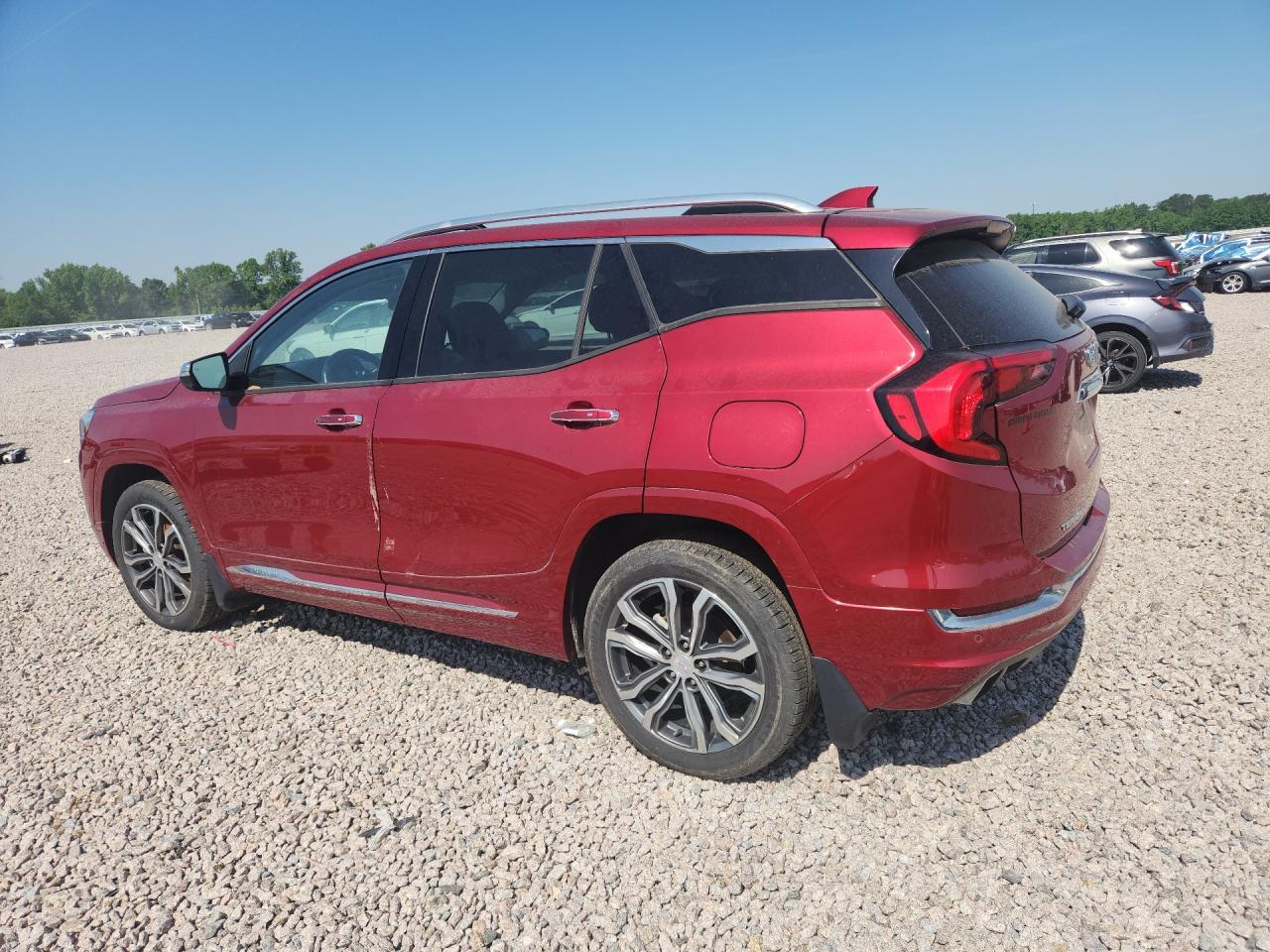2020 GMC Terrain Denali - Фото 2