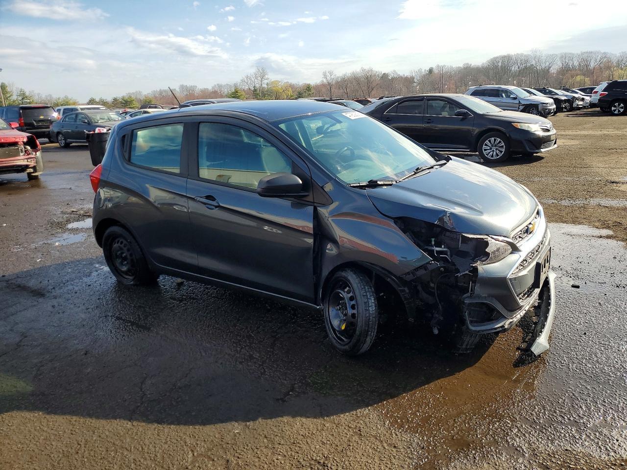 2019 Chevrolet Spark Ls - Фото 4