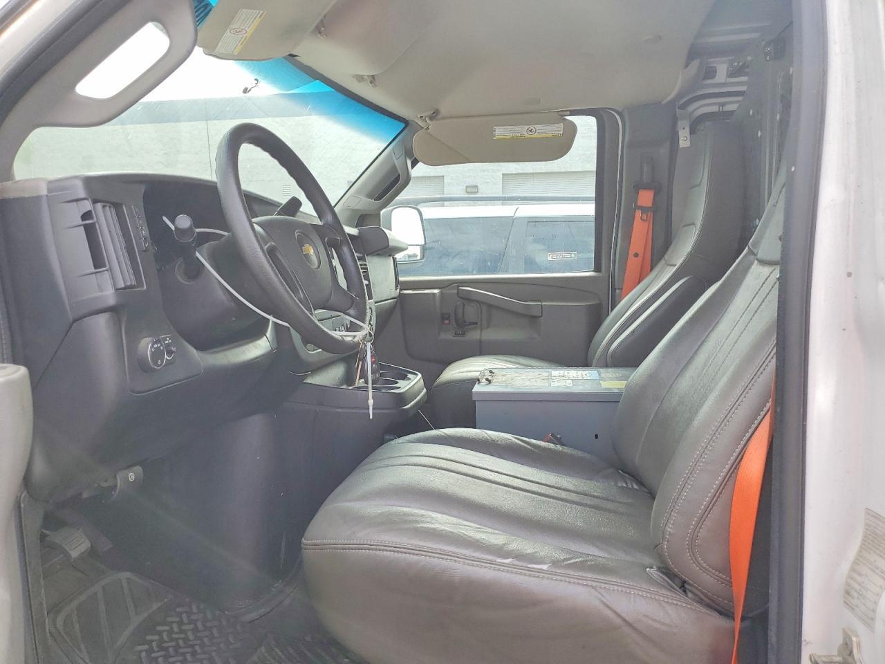 2016 Chevy Express 2500-R&D-Cln Title-Pri Fleet - Фото 7