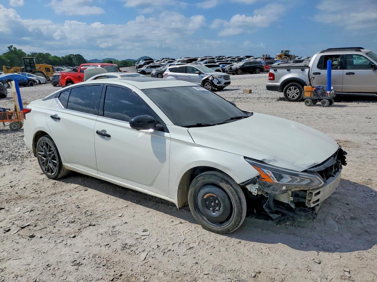 2023 Nissan Altima 2.0 Sr - Фото 4