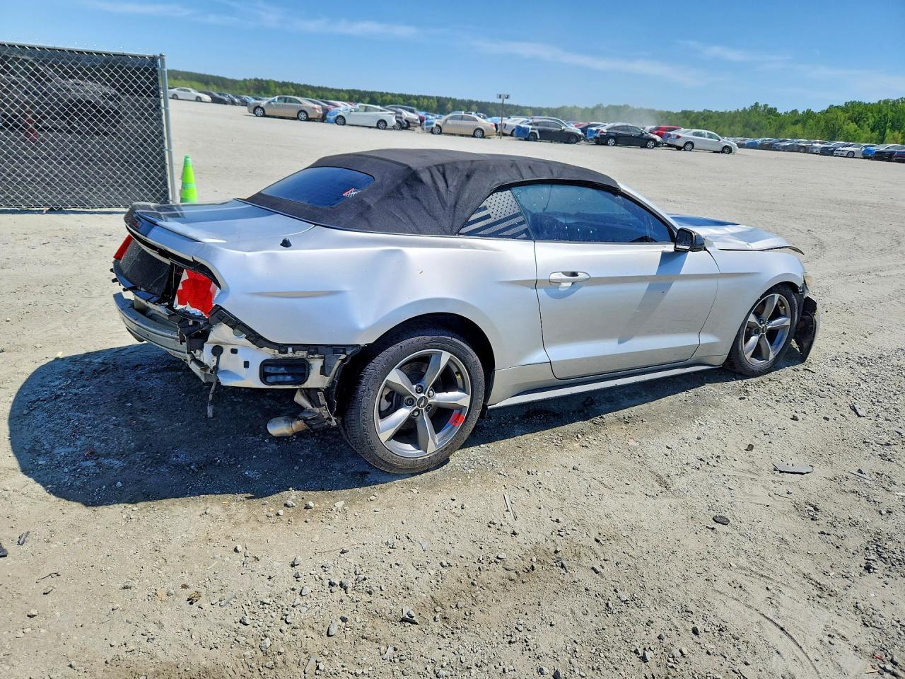 2016 Ford Mustang - Image 3
