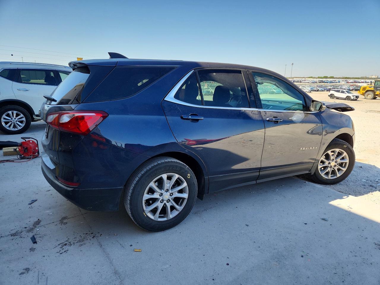 2019 Chevrolet Equinox Lt - Image 3