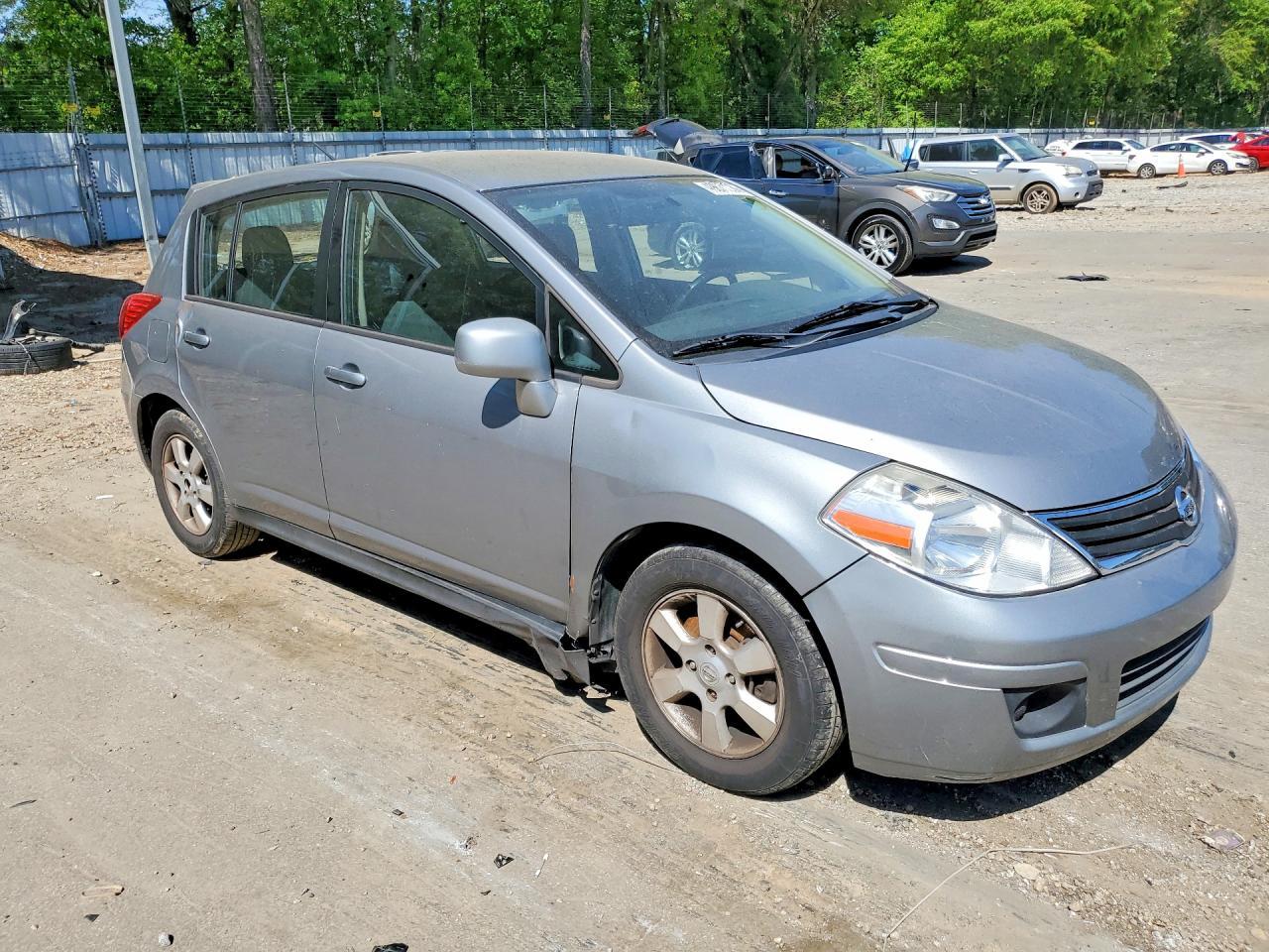 2012 Nissan Versa 1.8 S - Фото 4