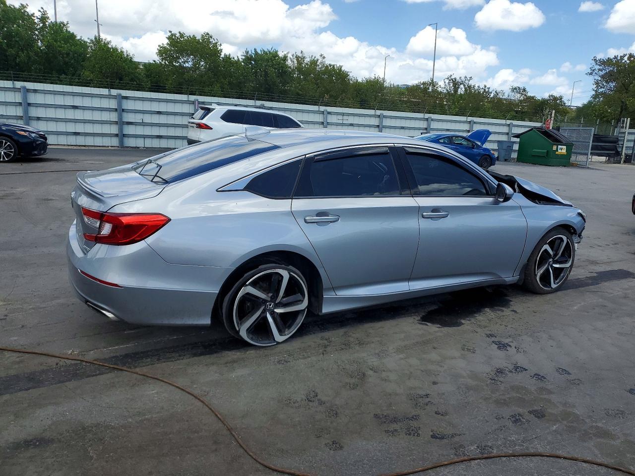2018 Honda Accord Sport - Image 3