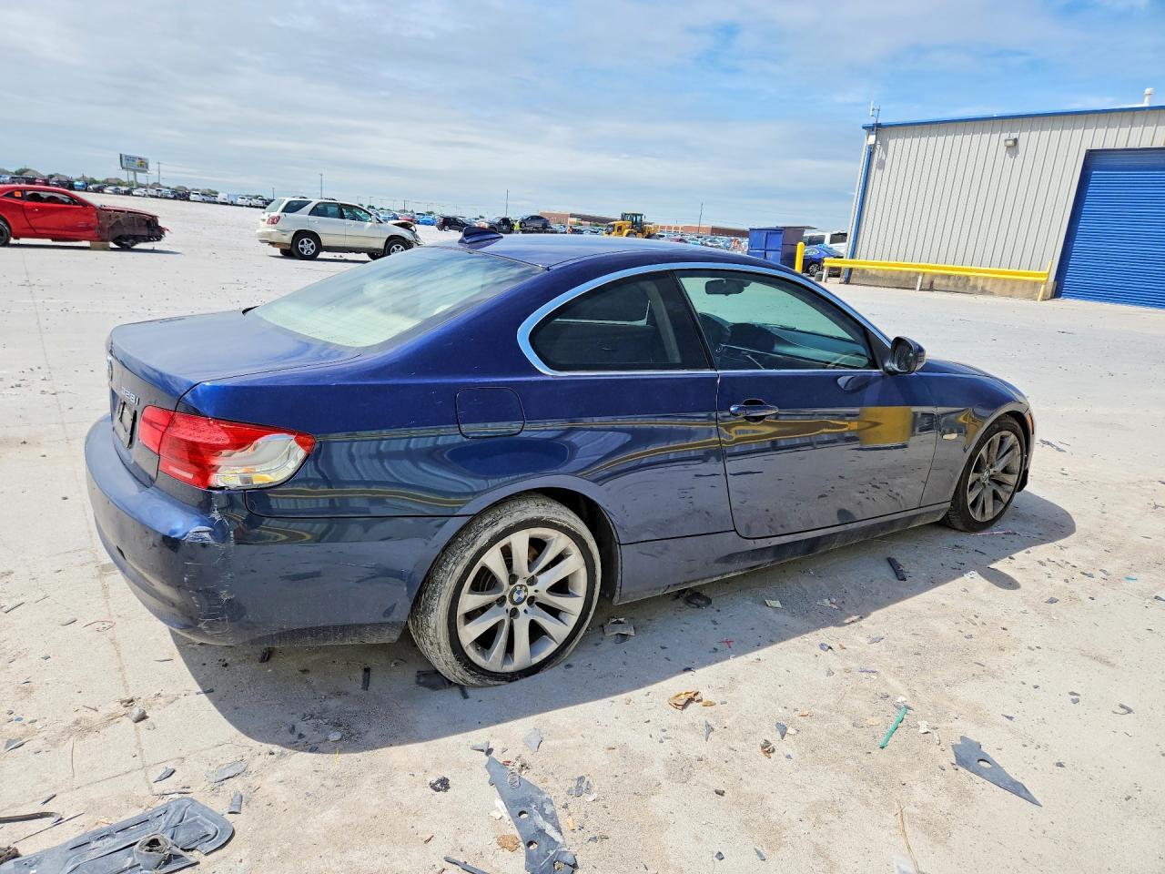 2013 BMW 328 I - Image 3