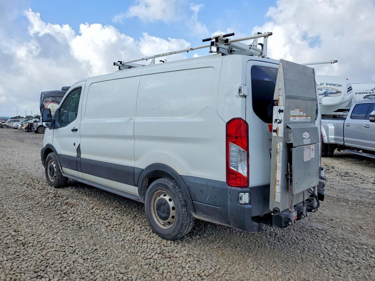 2020 Ford Transit 150 Utility / Service Van - Фото 2