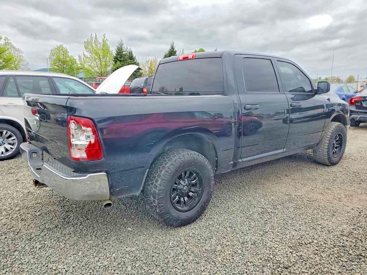 2015 Ram 1500 St - Image 3