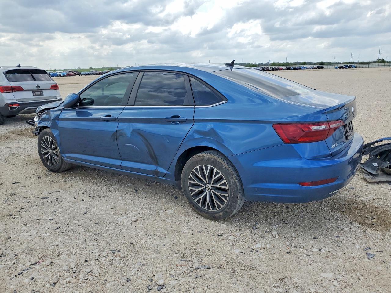 2021 Volkswagen Jetta S - Фото 2