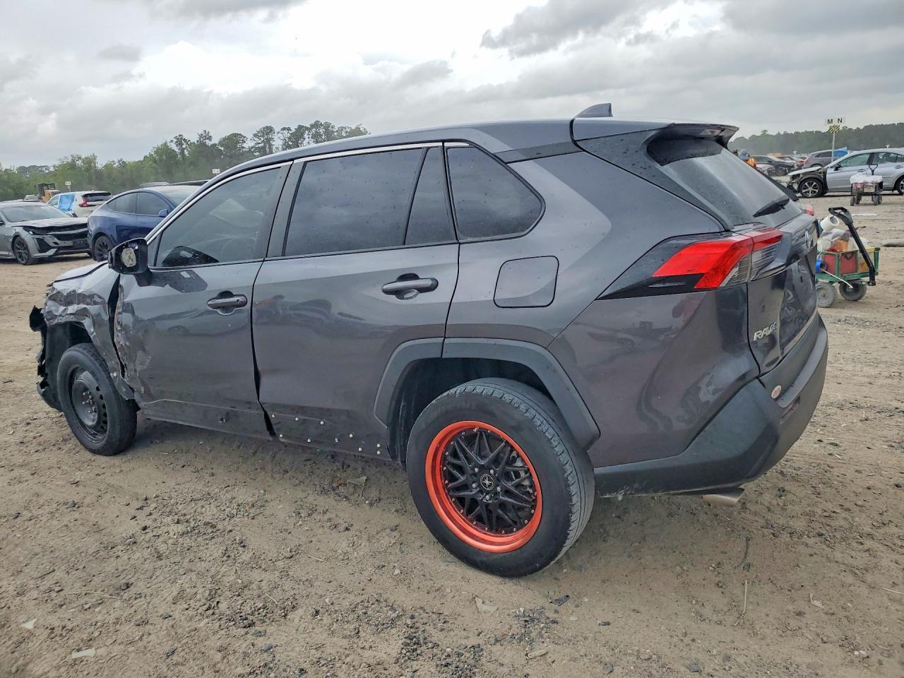 2023 Toyota Rav4 Le - Фото 2
