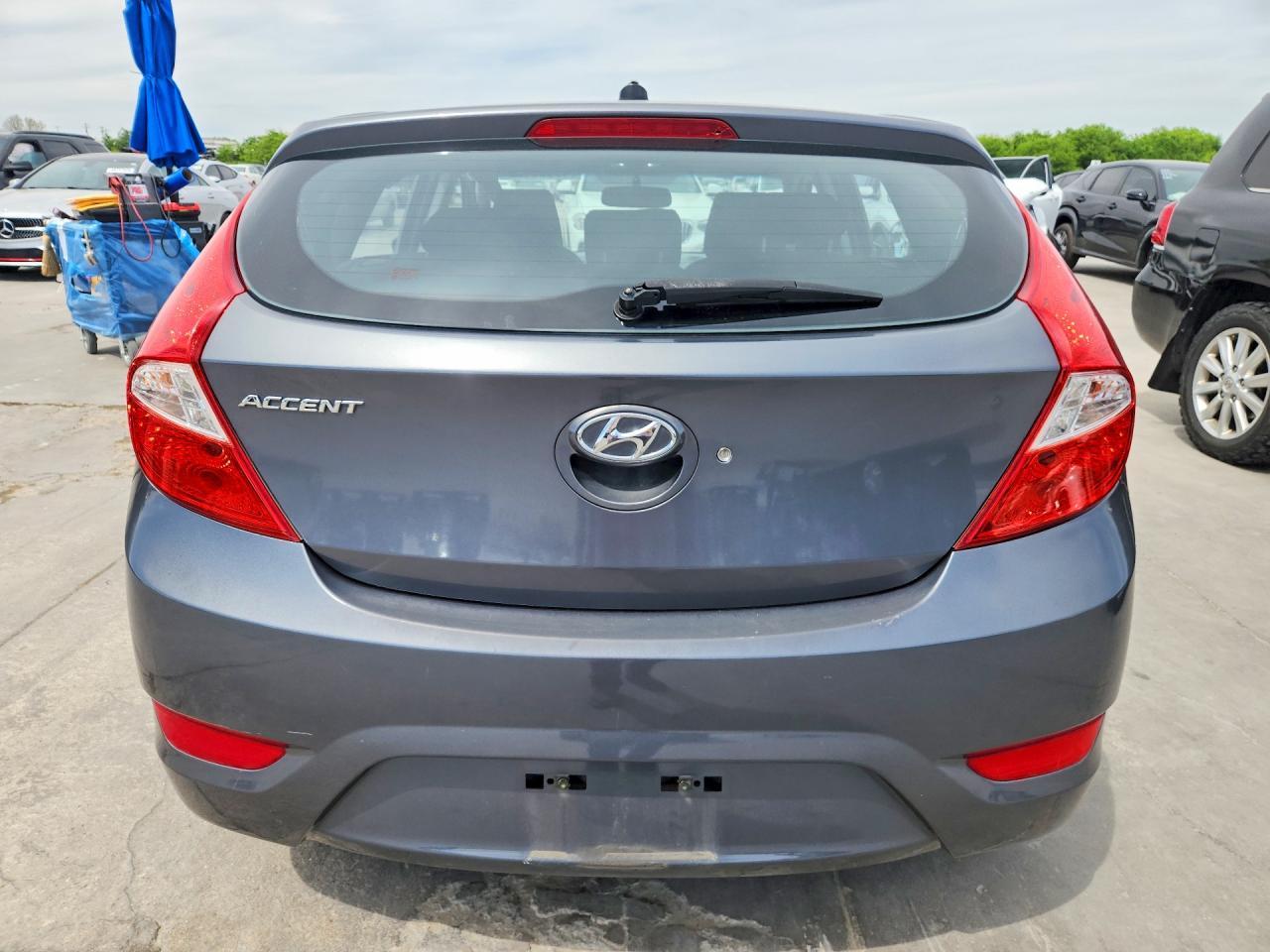 2013 Hyundai Accent Gs - Image 6