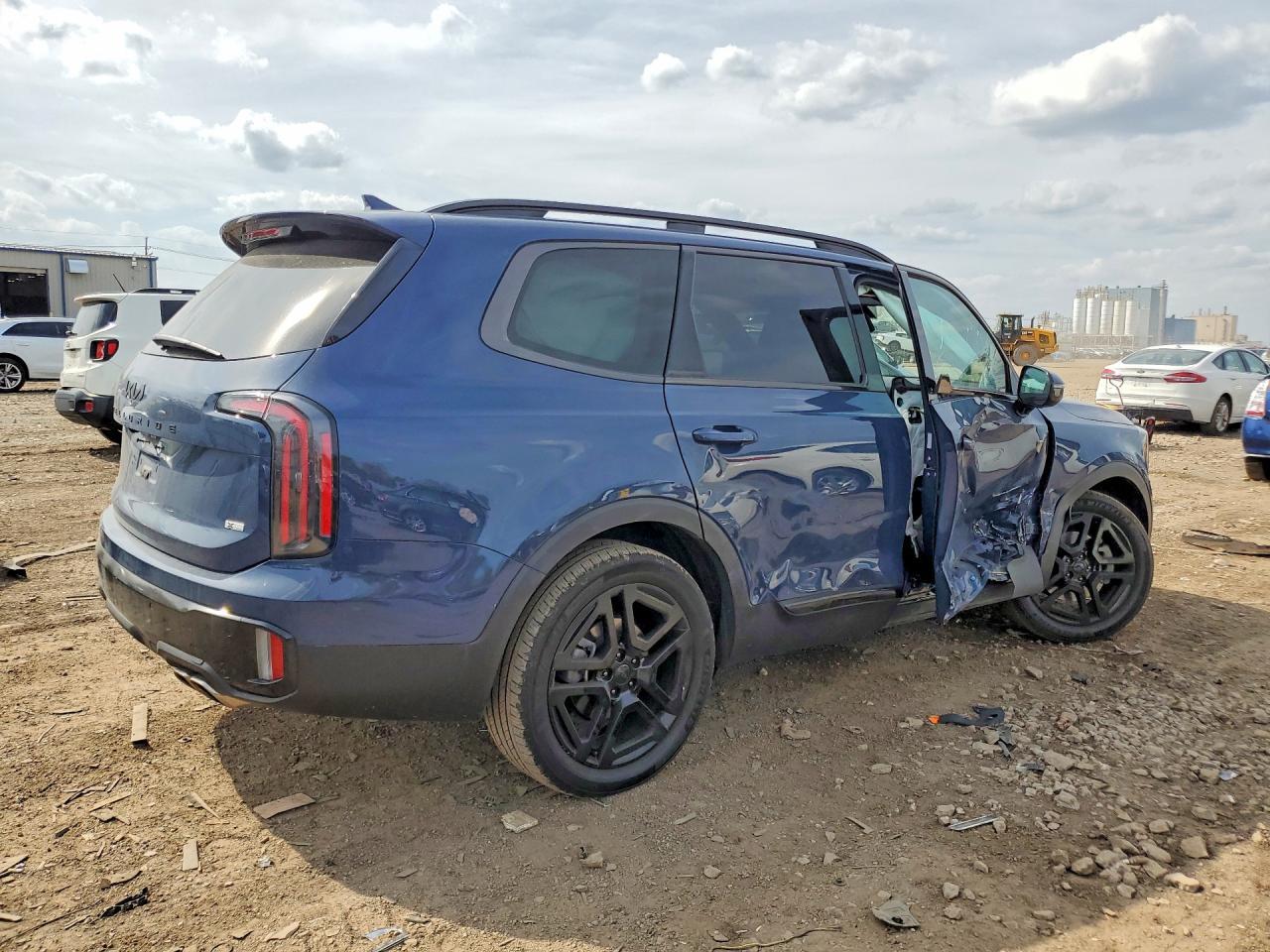 2025 Kia Telluride Sx-Prestige X-Line - Image 3