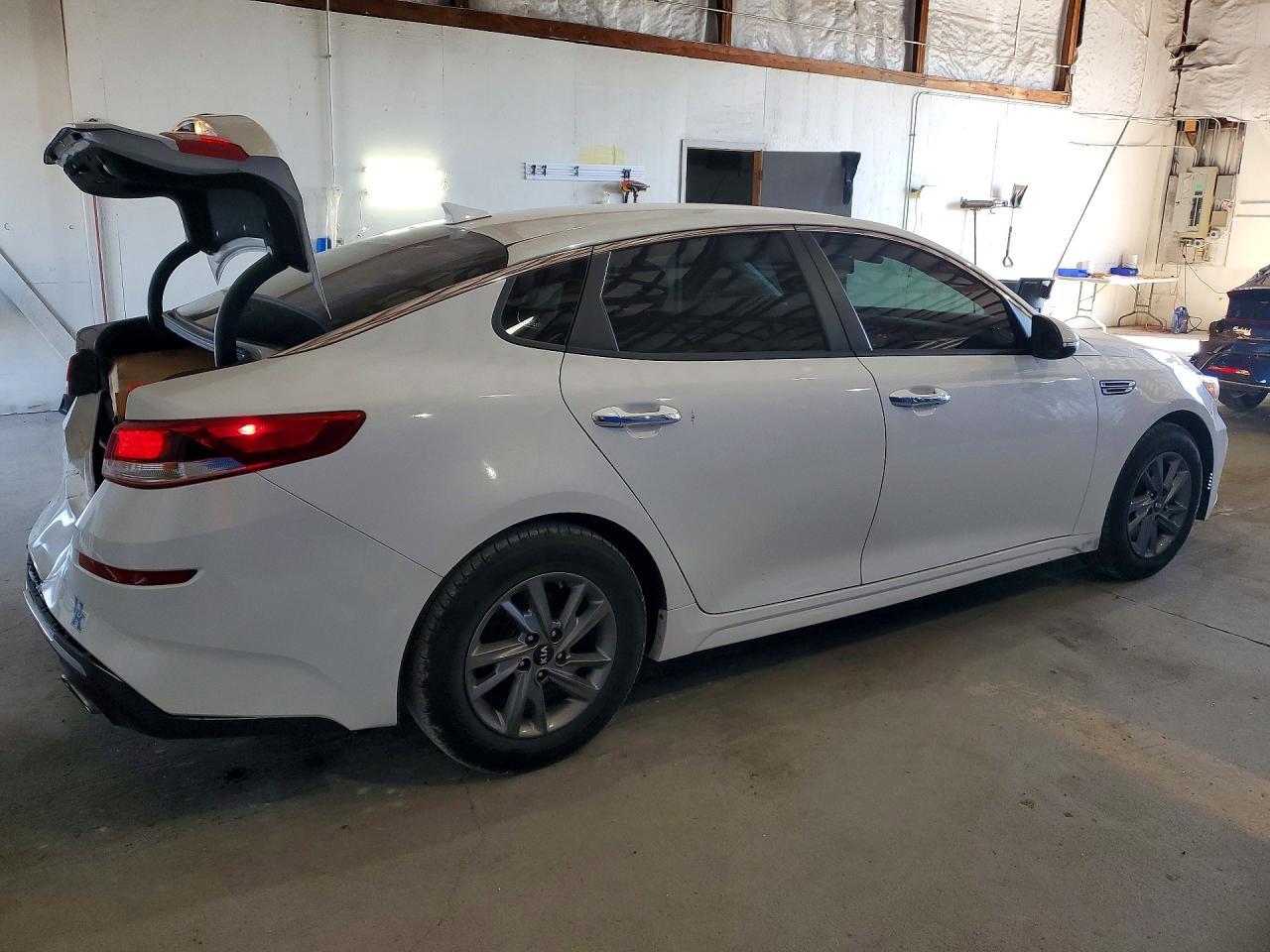 2019 Kia Optima Lx - Image 3