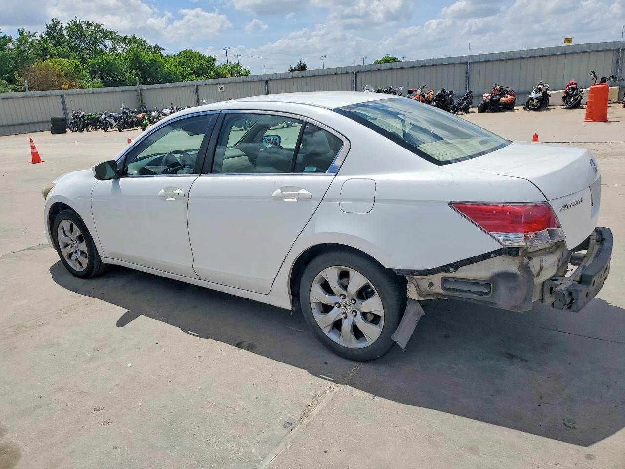 2009 Honda Accord Ex - Image 2