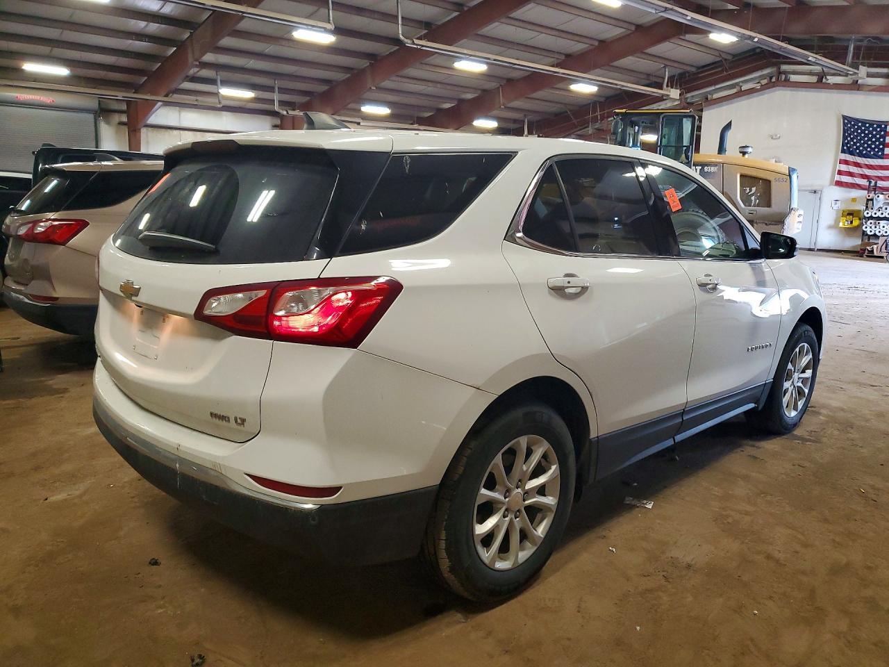 2019 Chevrolet Equinox Lt - Image 3